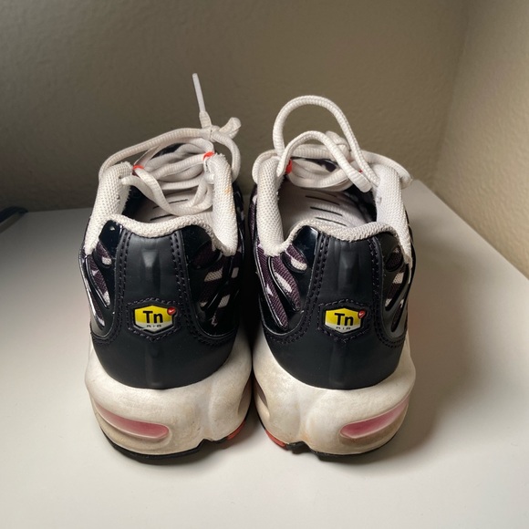 Nike Air Max Plus - Picture 4 of 4